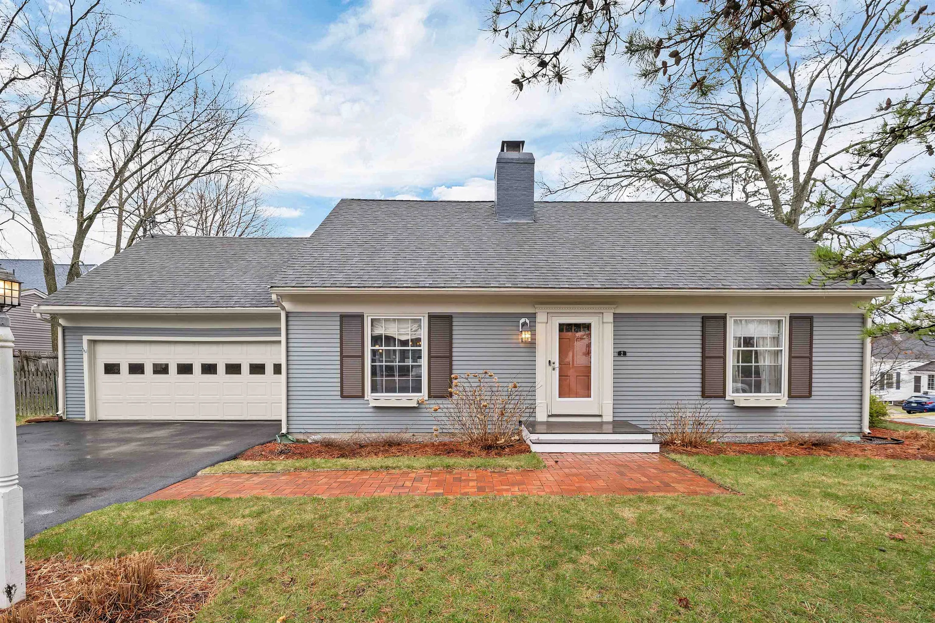 2 Pasadena Avenue Nashua NH 03064