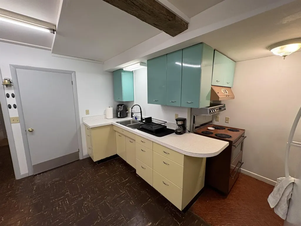 65 Skyline Drive Lyndon VT 05851