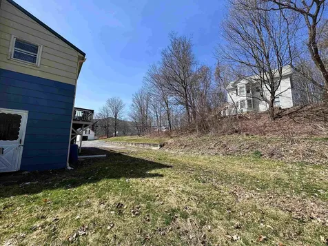 20 Oak Hill School Road Pownal VT 05261