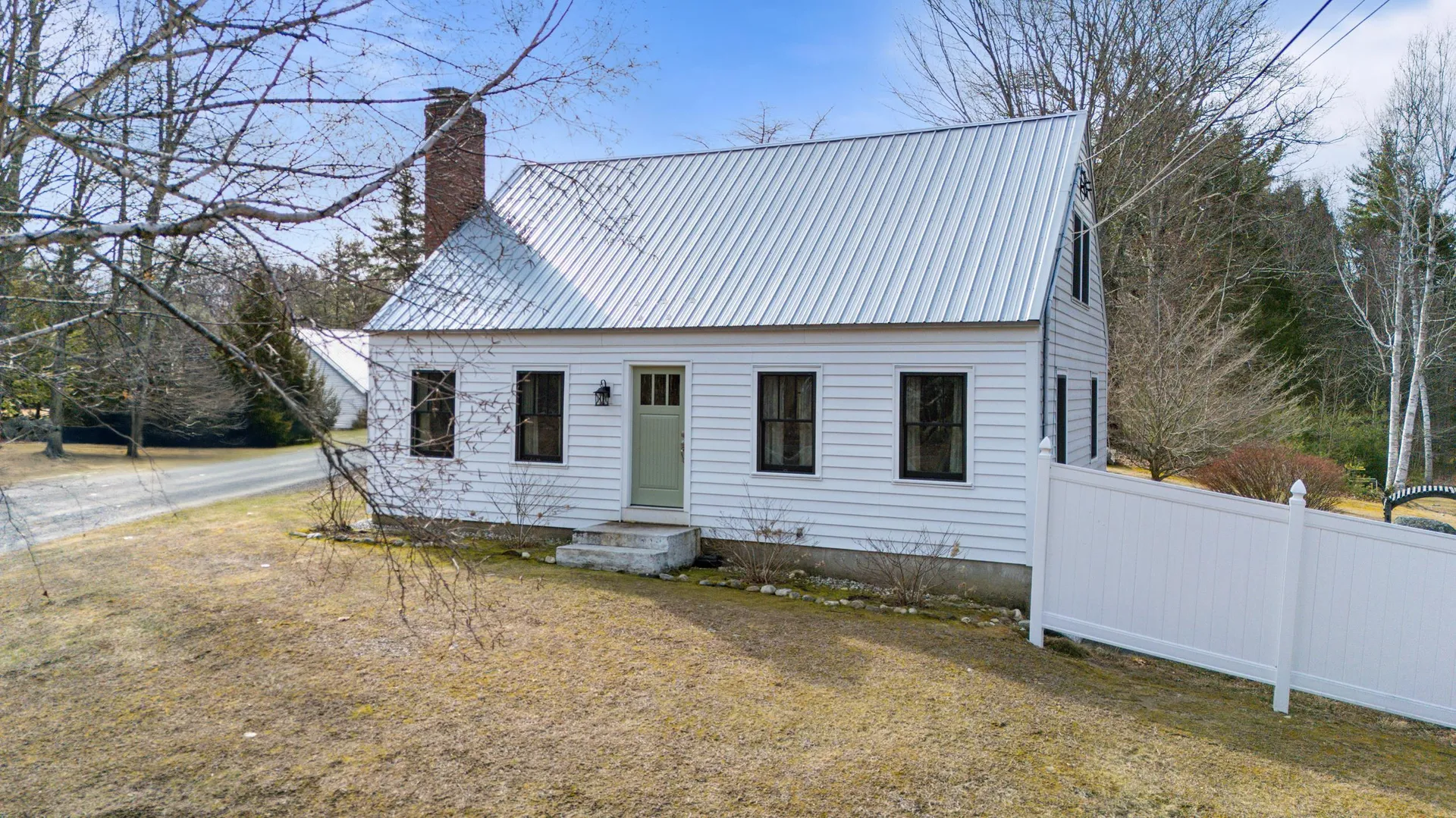 266 South Road Fremont NH 03044