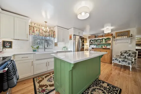 266 South Road Fremont NH 03044