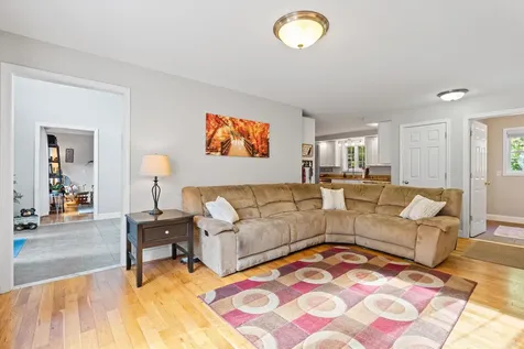 5 Gaviat Road Northwood NH 03261