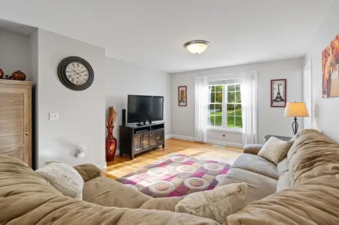 5 Gaviat Road Northwood NH 03261