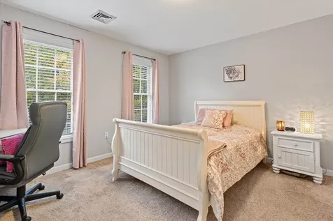 5 Gaviat Road Northwood NH 03261