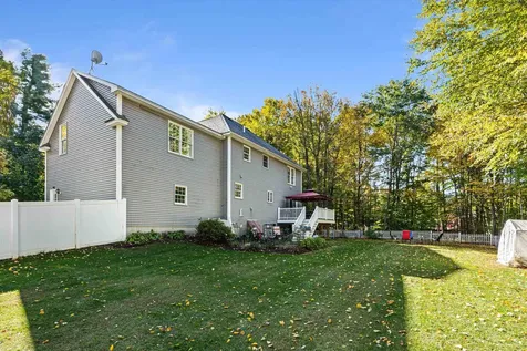 5 Gaviat Road Northwood NH 03261