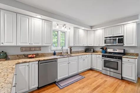 5 Gaviat Road Northwood NH 03261