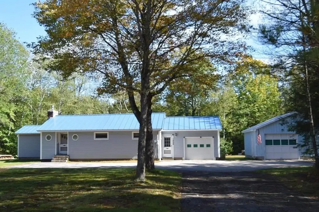 1959 West Side Road Conway NH 03860