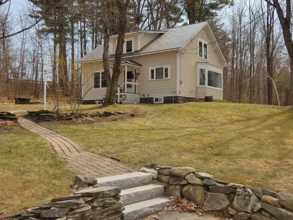 10 Hillrise Lane Meredith NH 03253