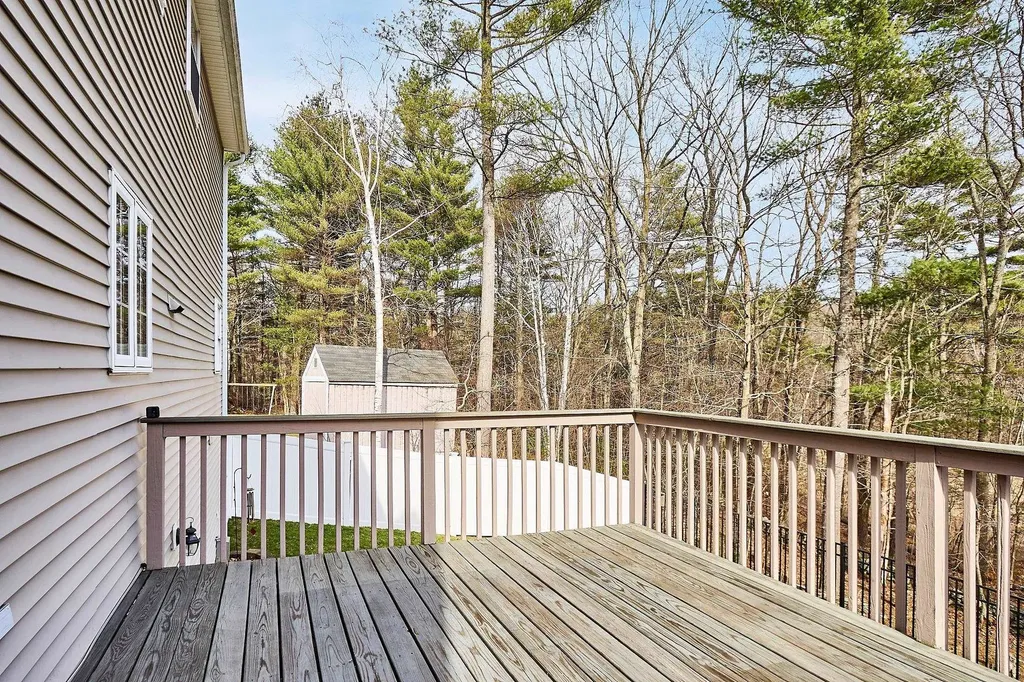 7 Hancock Road Windham NH 03087