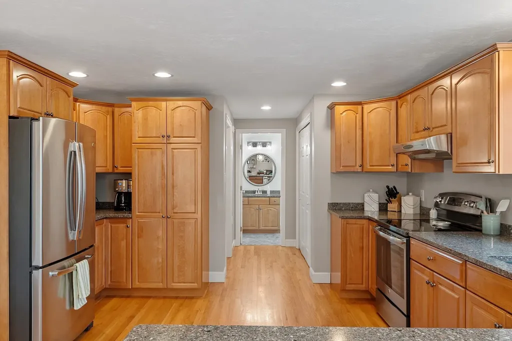 7 Hancock Road Windham NH 03087