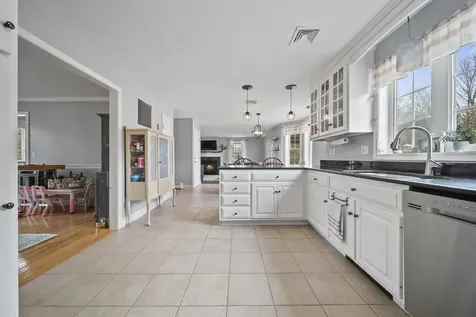 14 Gallant Drive Brentwood NH 03833