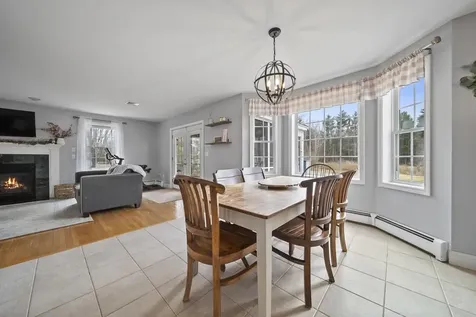 14 Gallant Drive Brentwood NH 03833