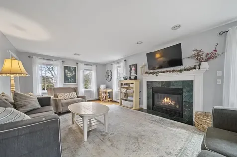 14 Gallant Drive Brentwood NH 03833