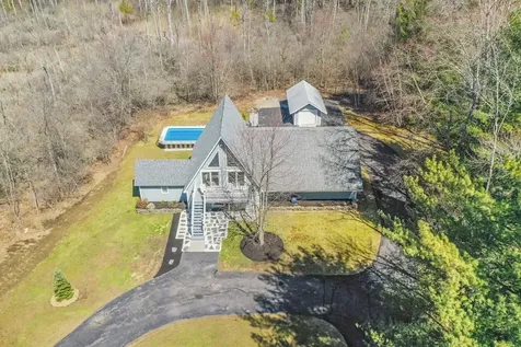 19 North Road North Hampton NH 03862