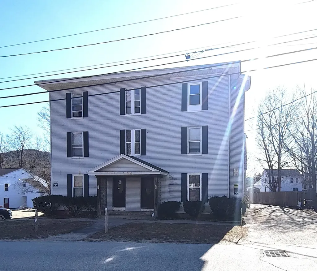 25 School Street Bristol NH 03222