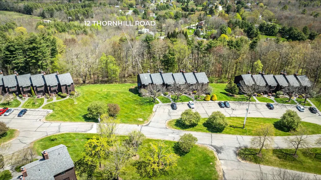 12 Thornhill Road Stratham NH 03885