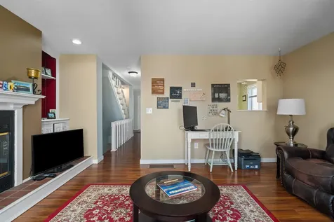 12 Thornhill Road Stratham NH 03885