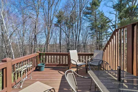 12 Thornhill Road Stratham NH 03885