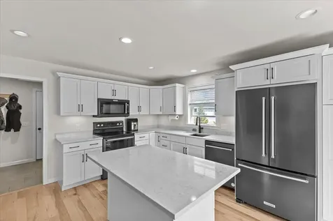 73 Wildlife Loop Colchester VT 05446