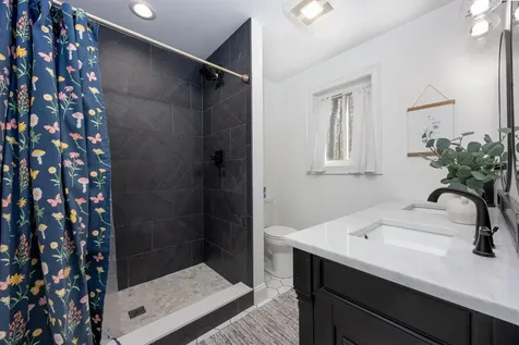 20 Bailey Shore Road Hampstead NH 03841