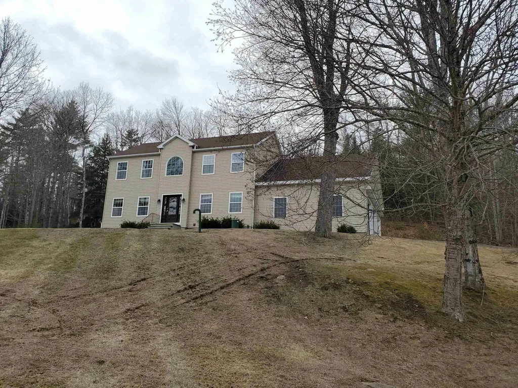 10 Dyer Lane Canaan NH 03741