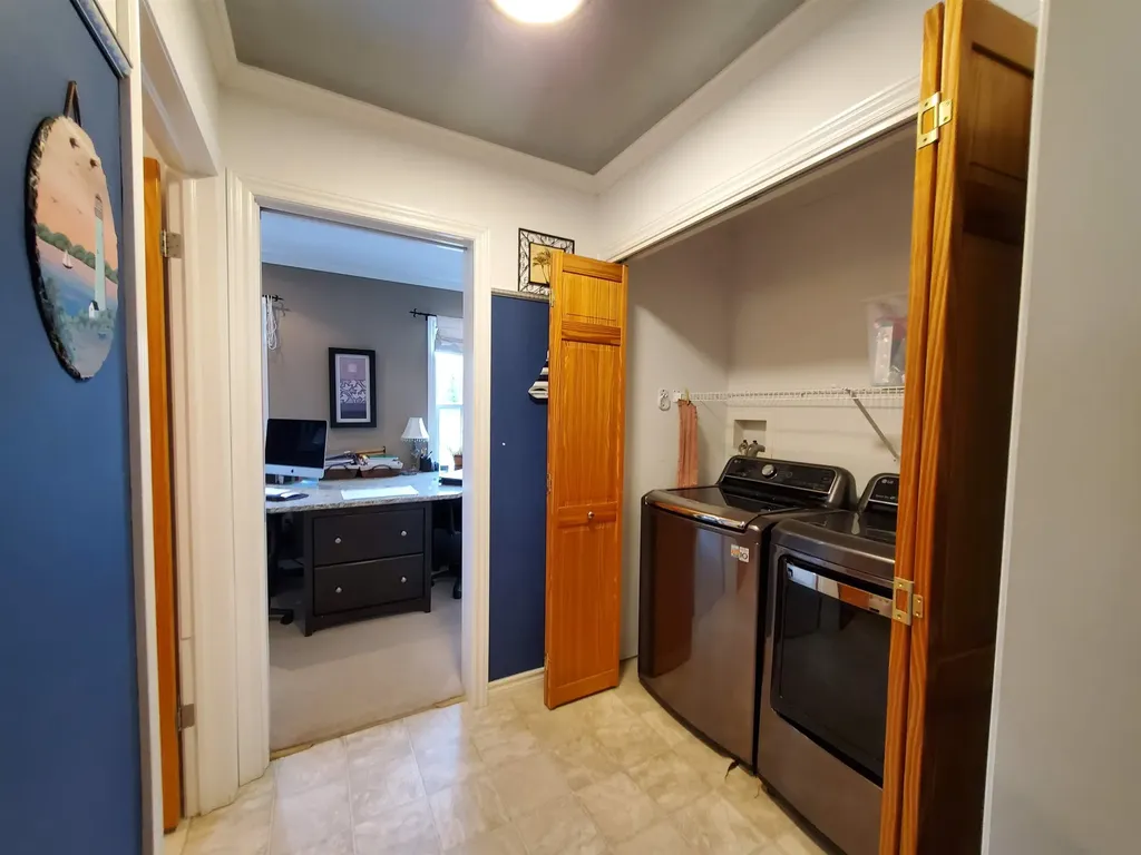 10 Dyer Lane Canaan NH 03741