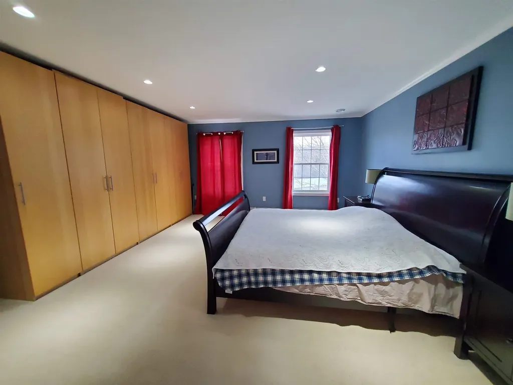 10 Dyer Lane Canaan NH 03741