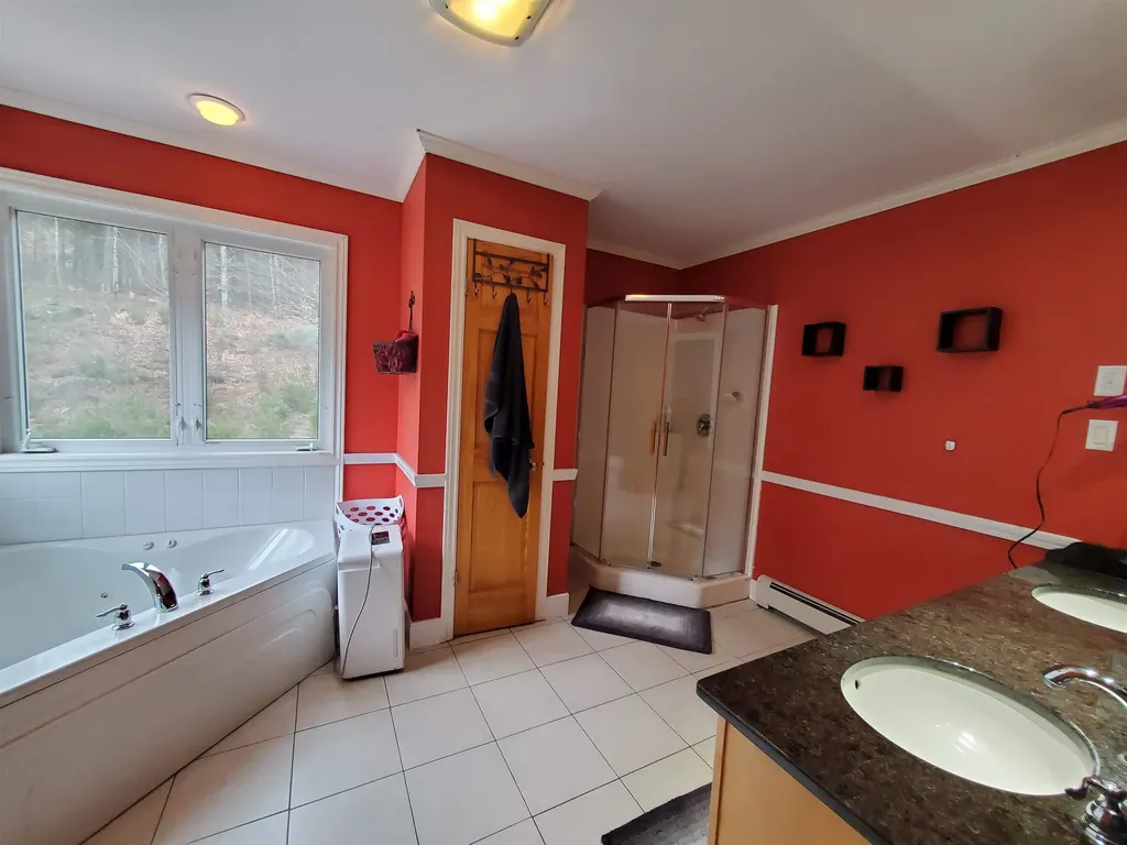 10 Dyer Lane Canaan NH 03741