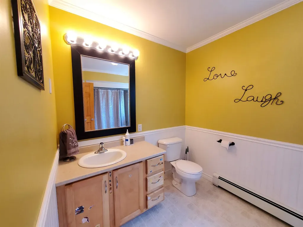 10 Dyer Lane Canaan NH 03741