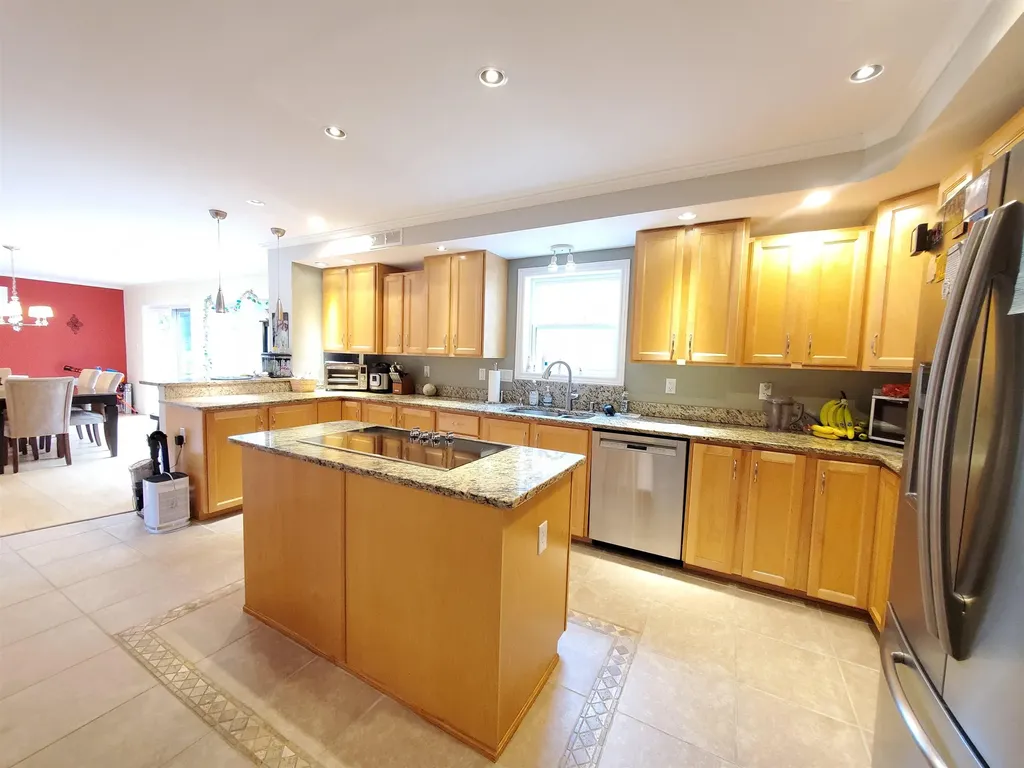 10 Dyer Lane Canaan NH 03741