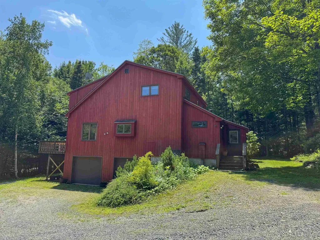 23 Summit Meadows Circle Dover VT 05356