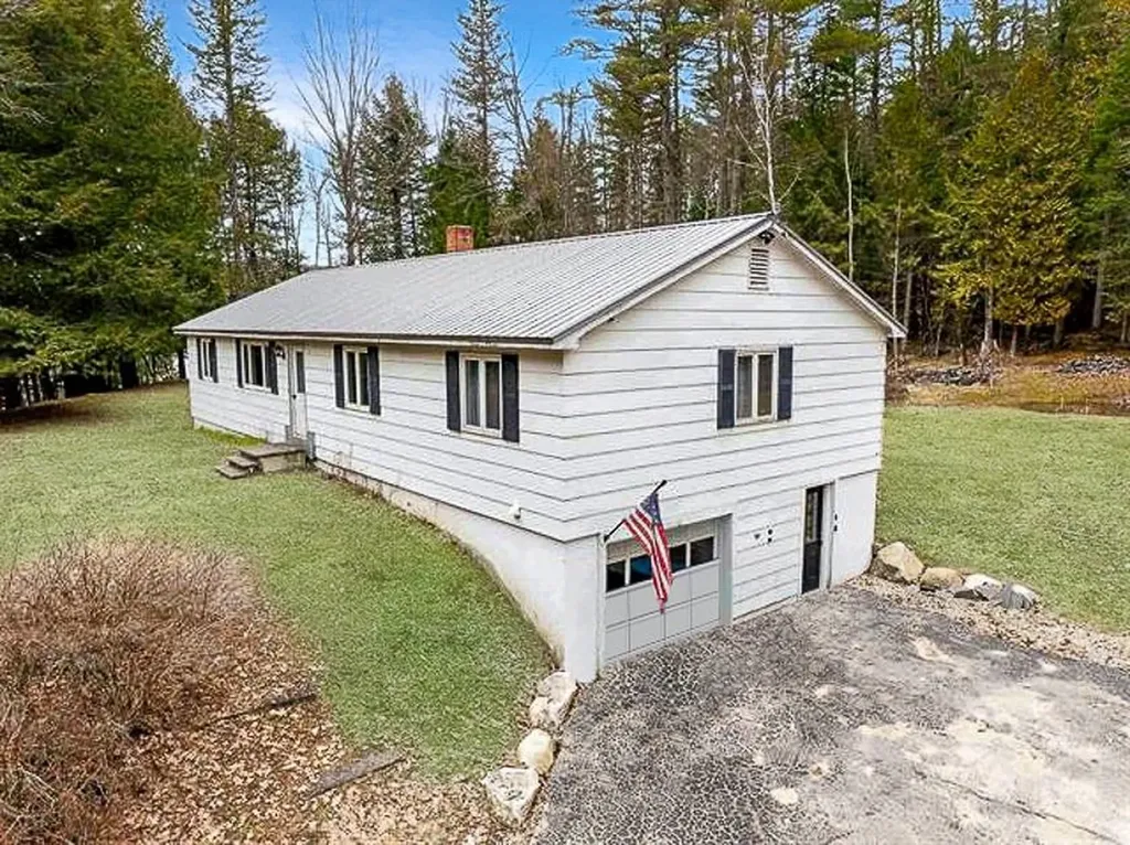 30 Brickyard Road Littleton NH 03561