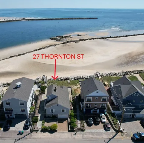 27 Thornton Street Hampton NH 03842