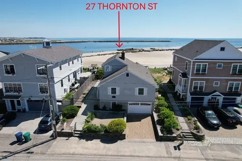 27 Thornton Street Hampton NH 03842
