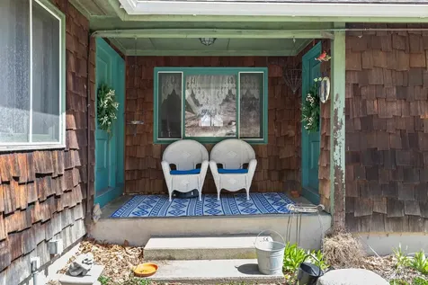 60 Woodman Road South Hampton NH 03827