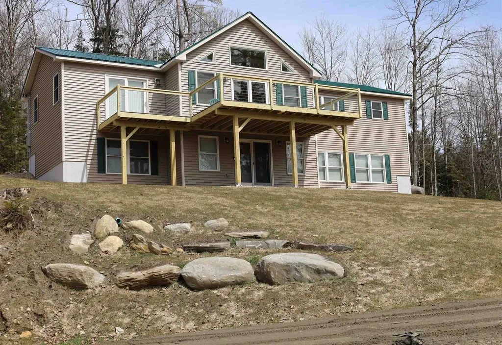 281 Rogan's Way Kirby VT 05824