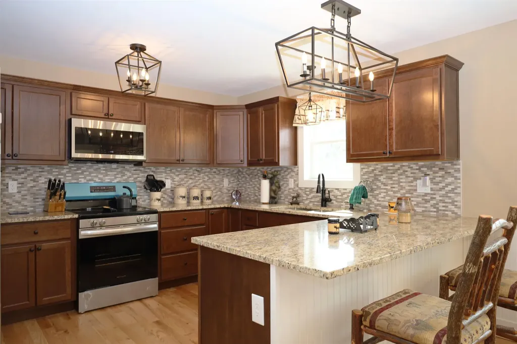 281 Rogan's Way Kirby VT 05824