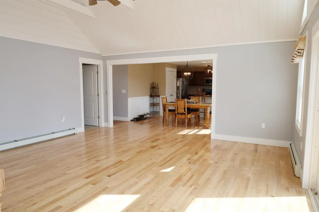 281 Rogan's Way Kirby VT 05824