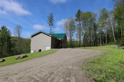 281 Rogan's Way Kirby VT 05824