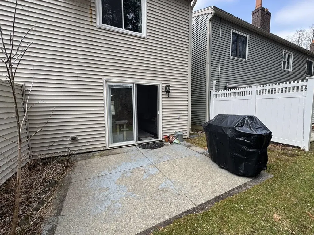 212 Locust Hill Shelburne VT 05482