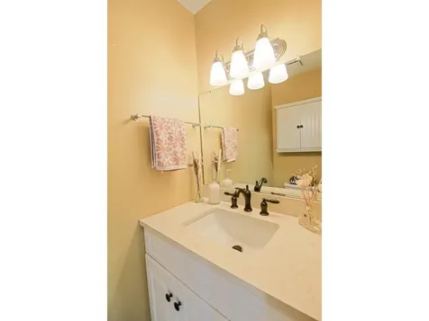 212 Locust Hill Shelburne VT 05482