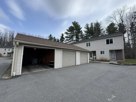 212 Locust Hill Shelburne VT 05482