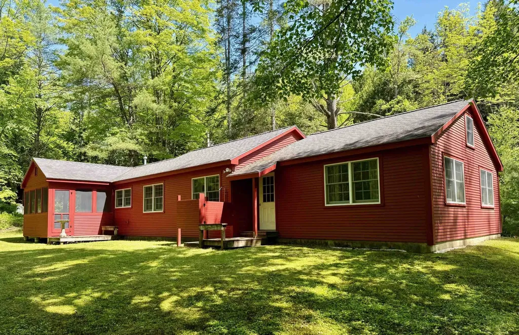 2779 Pikes Falls Road Jamaica VT 05343