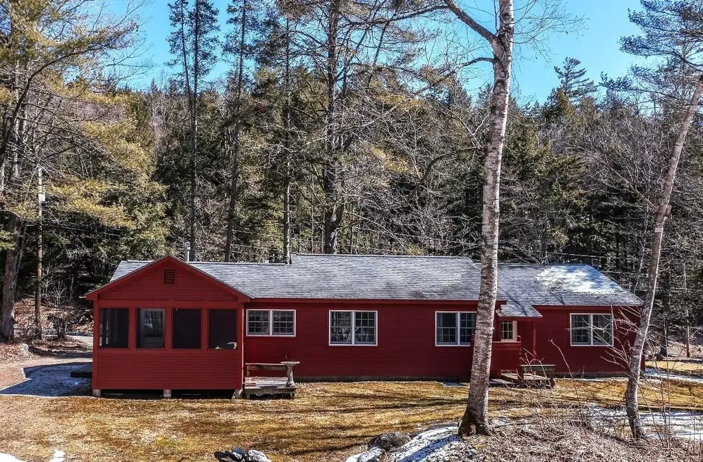 2779 Pikes Falls Road Jamaica VT 05343