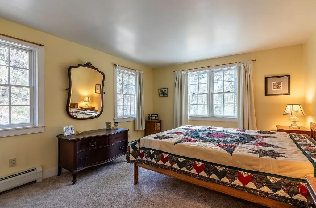 2779 Pikes Falls Road Jamaica VT 05343