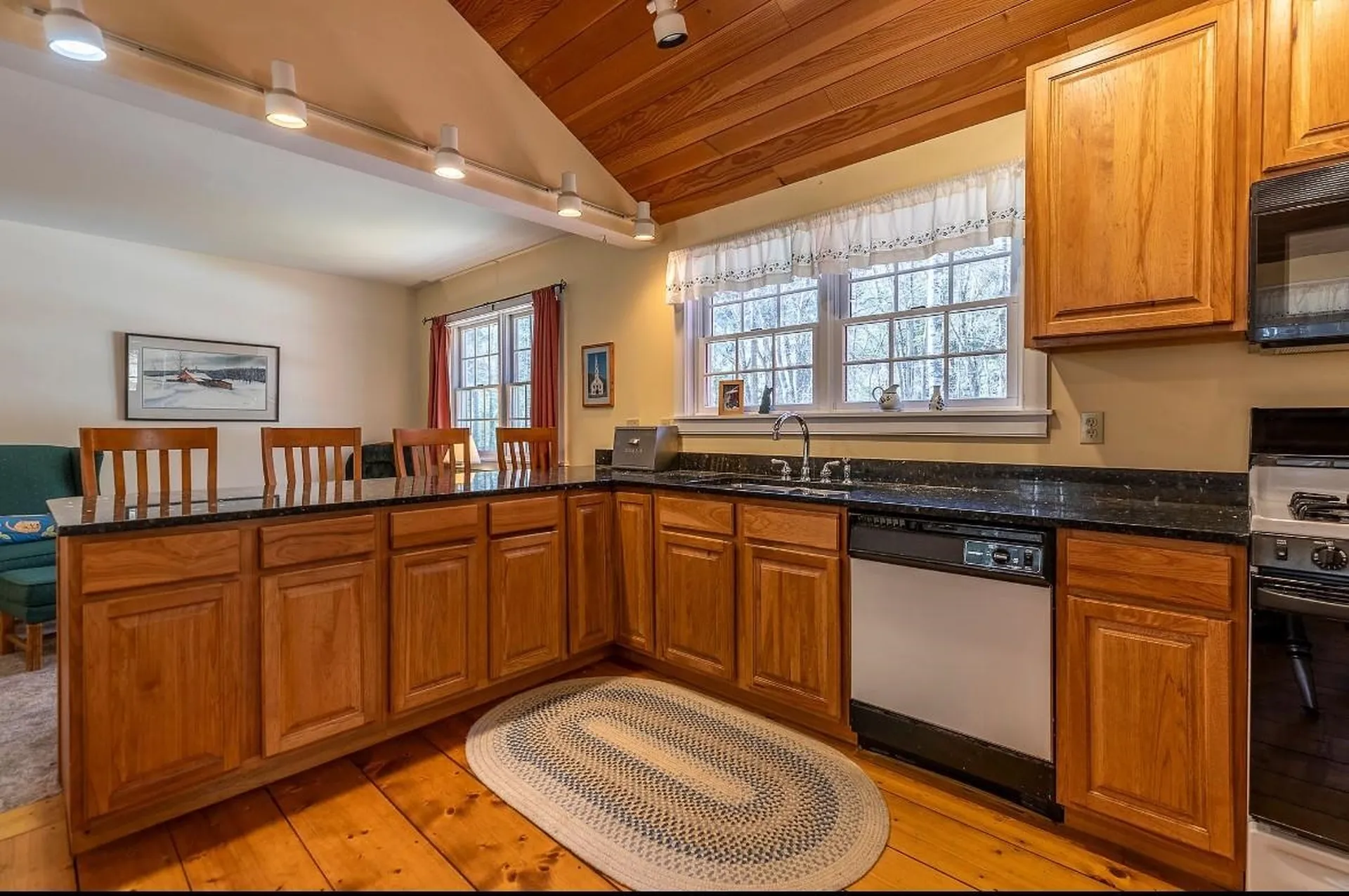 2779 Pikes Falls Road Jamaica VT 05343