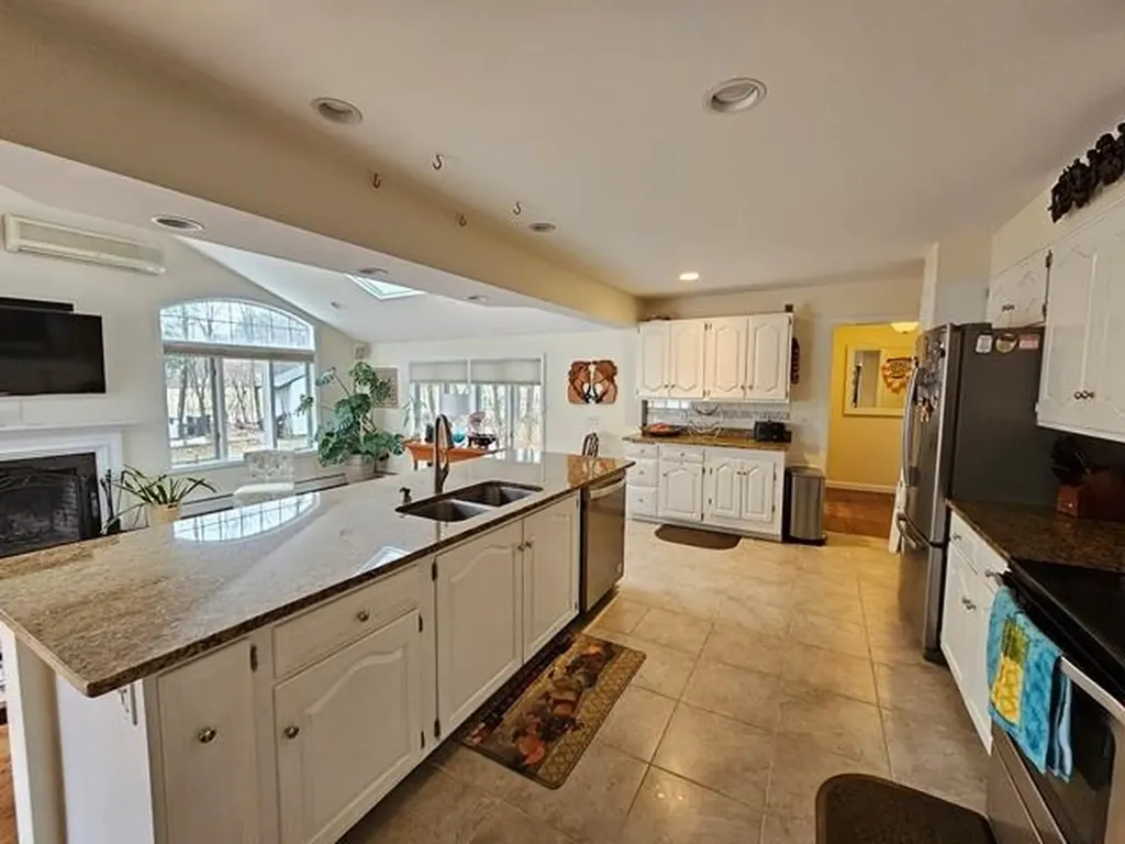 67 Greenbriar Road Keene NH 03431