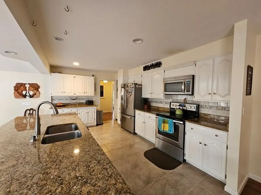 67 Greenbriar Road Keene NH 03431