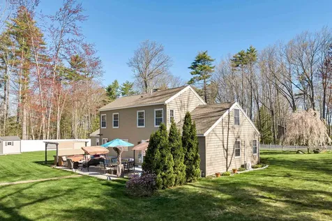 222 Dockham Shore Road Gilford NH 03249