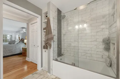 222 Dockham Shore Road Gilford NH 03249